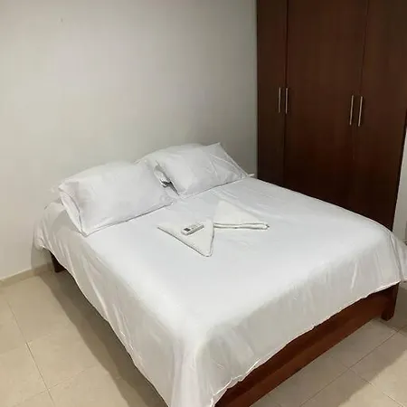 Comodo Cerca Al Aeropuerto *